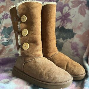 Women’s Tall Bailey Button UGG Boots